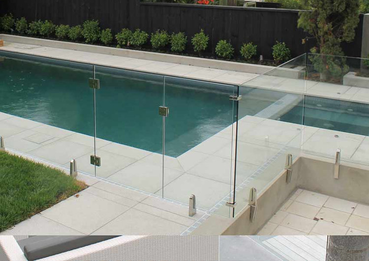 Frameless Pool Fencing