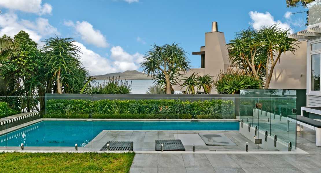 Glass Pool Fence
