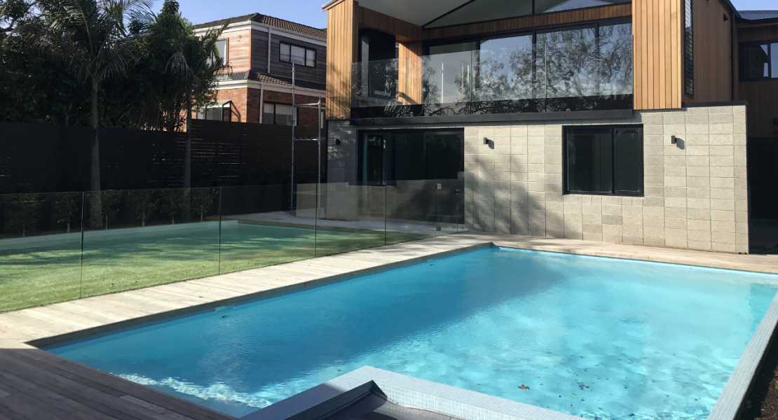 Frameless Glass Fence